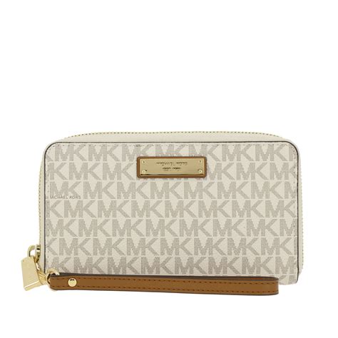 michael kors monogram - Michael Kors monogram wallet.